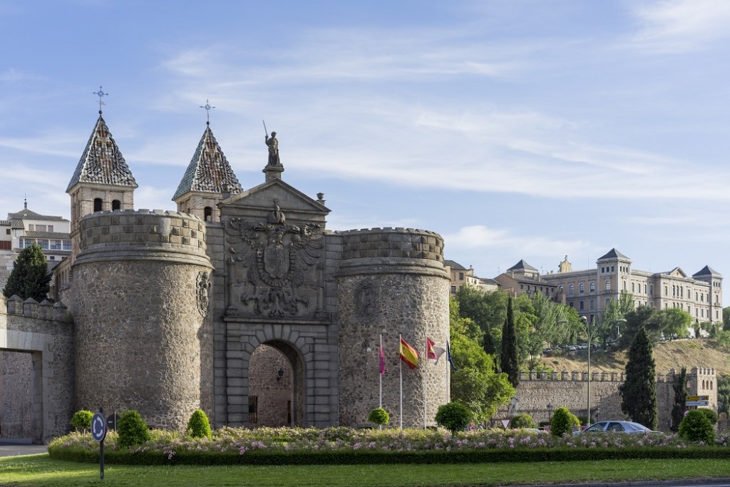 1_Puerta_de_Bisagra_toledo_2014